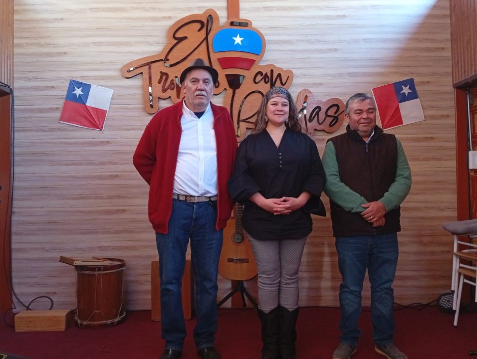 /el-trompo-con-riendas-el-nuevo-restaurante-de-copiapo-donde-la-chilenidad