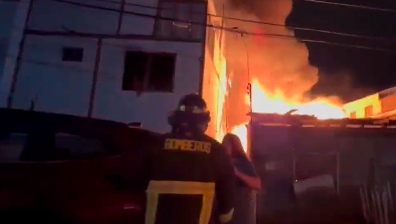 /tres-personas-fallecidas-y-27-damnificadas-deja-incendio-en-antofagasta