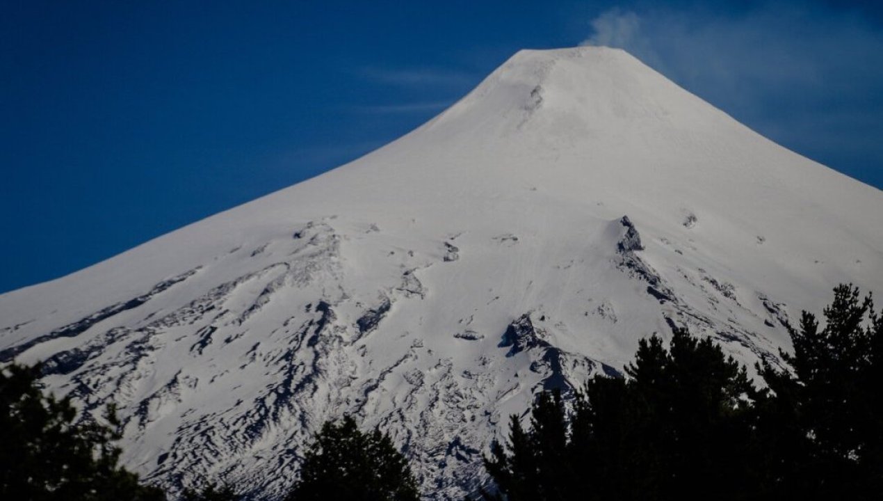 /regionales/region-de-la-araucania/alerta-naranja-continua-monitoreo-de-la-actividad-del-volcan-villarrica