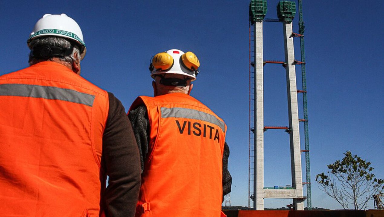 /actualidad/policial/homicidio/investigan-la-muerte-de-un-trabajador-coreano-en-obras-del-puente-chacao