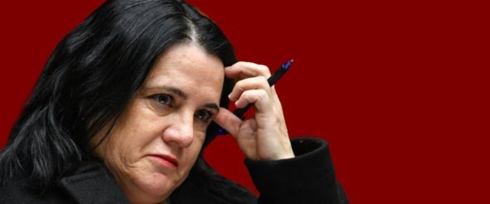 Steinert actuó de manera ilegal al requerir antecedentes de funcionarios PDI según Contraloría