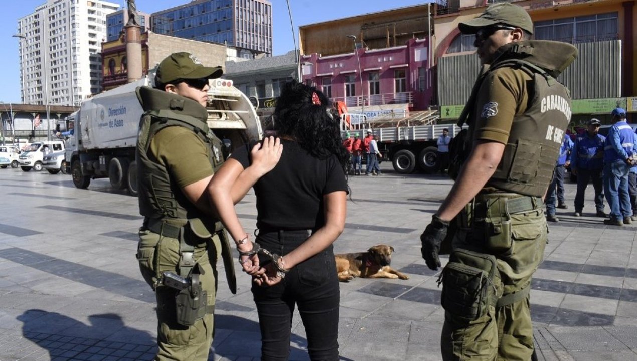 /4-detenidos-en-desalojo-de-instalaciones-en-plaza-sotomayor